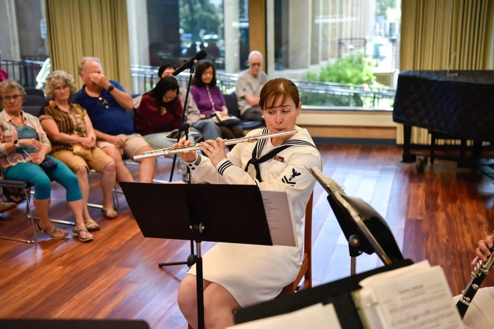 DVIDS Images Navy Band Southwest - 1000w Q95 