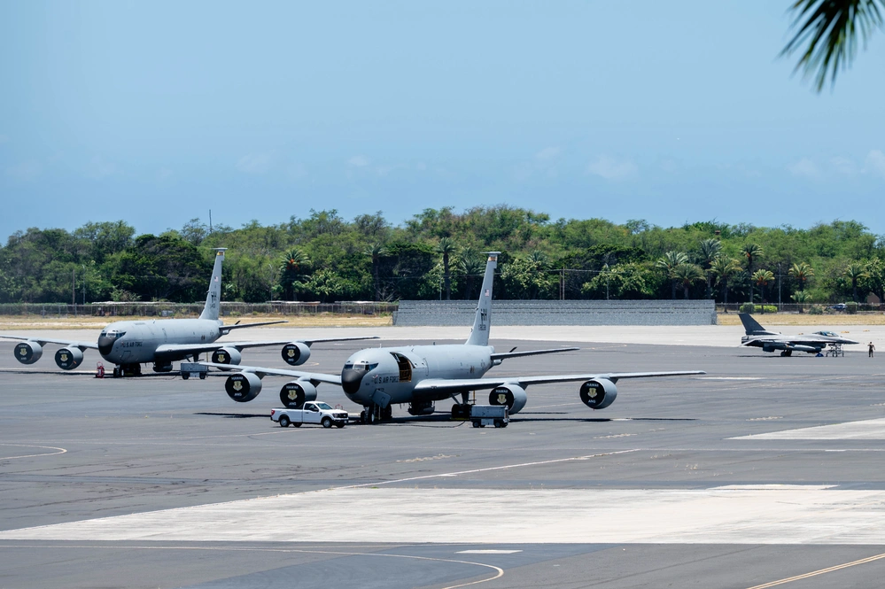 DVIDS Images U S Air Force - 1000w Q95