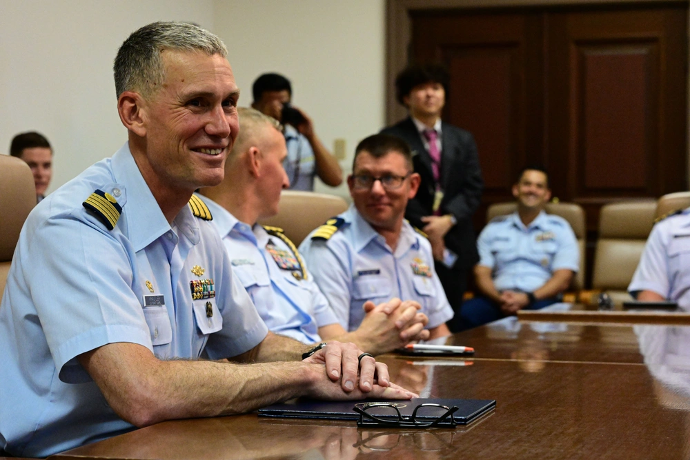 DVIDS - Images - US, Philippine Coast Guards visit with