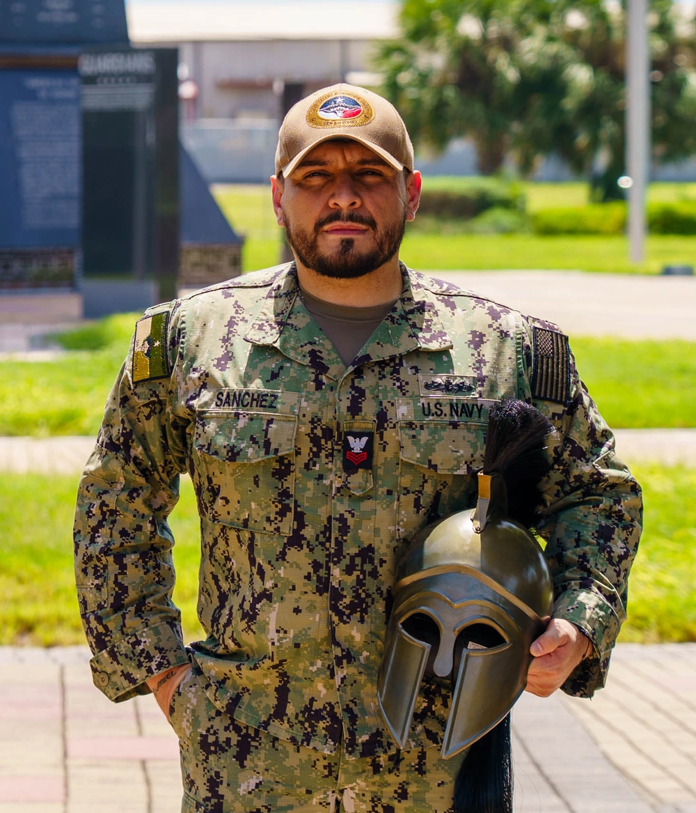 DVIDS Images El Paso Native - 1000w Q95