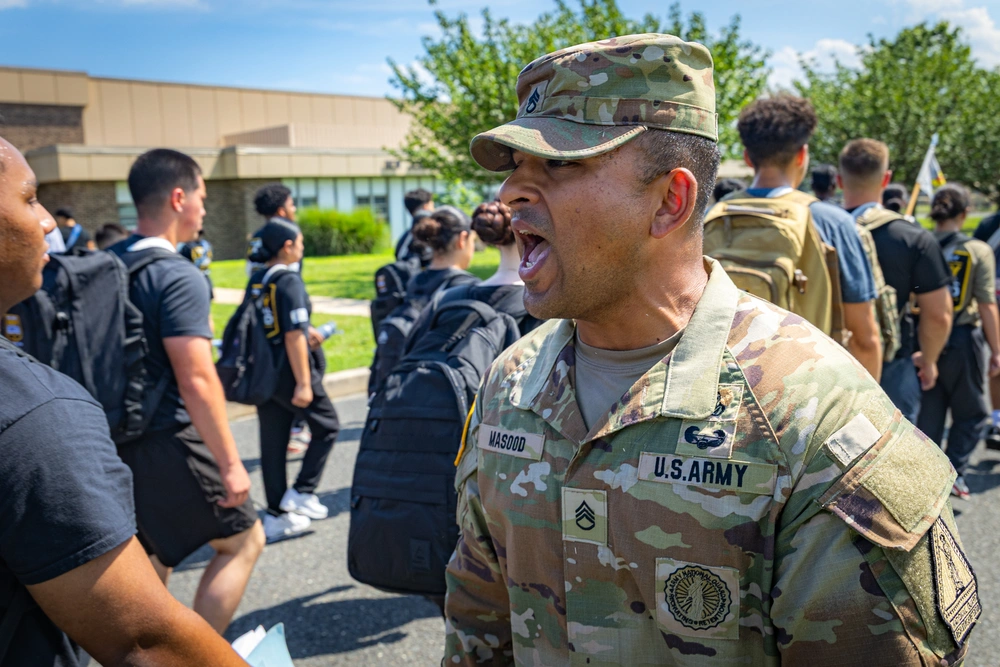 DVIDS - Images - Recruit Sustainment Program Conducts July drill [Image ...
