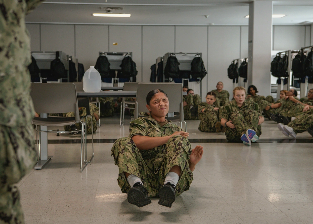 DVIDS - Images - Recruits Train At Recruit Training Command [Image 6 of 10]