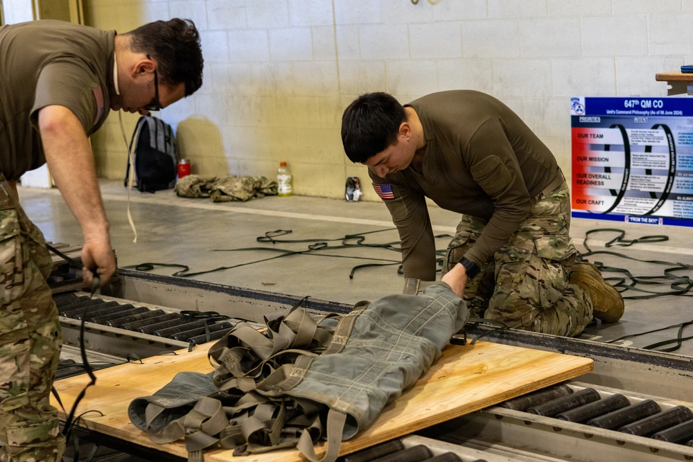 DVIDS - Images - Army Rigger Competition Marks 75th Anniversary of the ...