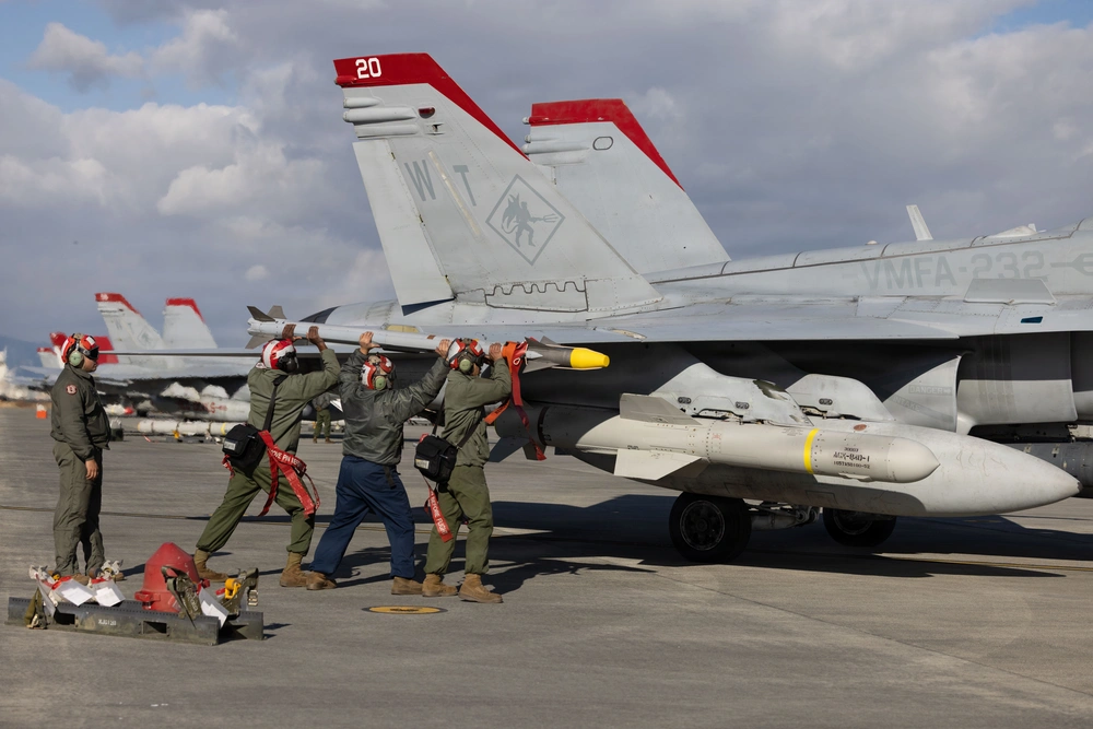 DVIDS - Images - U.S. Marines perform ordnance loading and refueling ...
