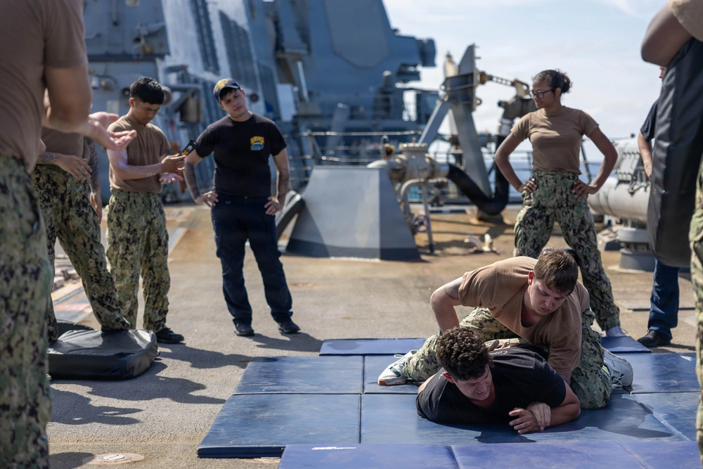 DVIDS - Images - Spruance conducts routine operations [Image 5 of 7]