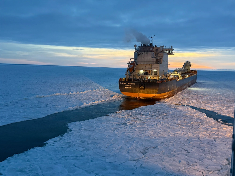 DVIDS - Images - Coast Guard conducts direct assist to motor vessel on ...