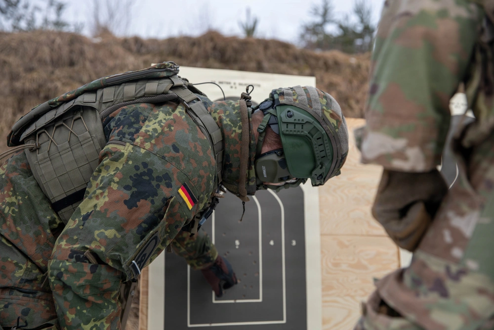 DVIDS - Images - 2CR Joint Small Arms Training [Image 3 of 7]