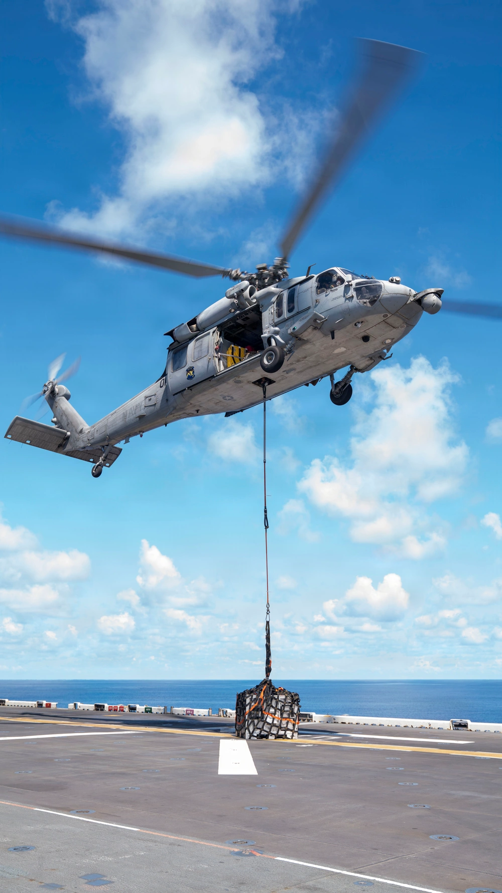 DVIDS - Images - USS Tripoli Sailors Conducts Vertrep Training [Image 3 ...