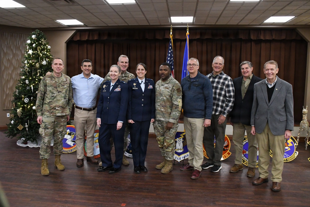 DVIDS - Images - 655 ISRW and ISRG Leadership Pose for Group Photo ...