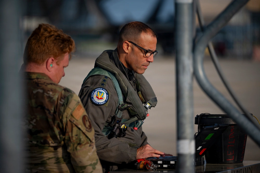 DVIDS - Images - COMACC takes to the skies [Image 1 of 7]