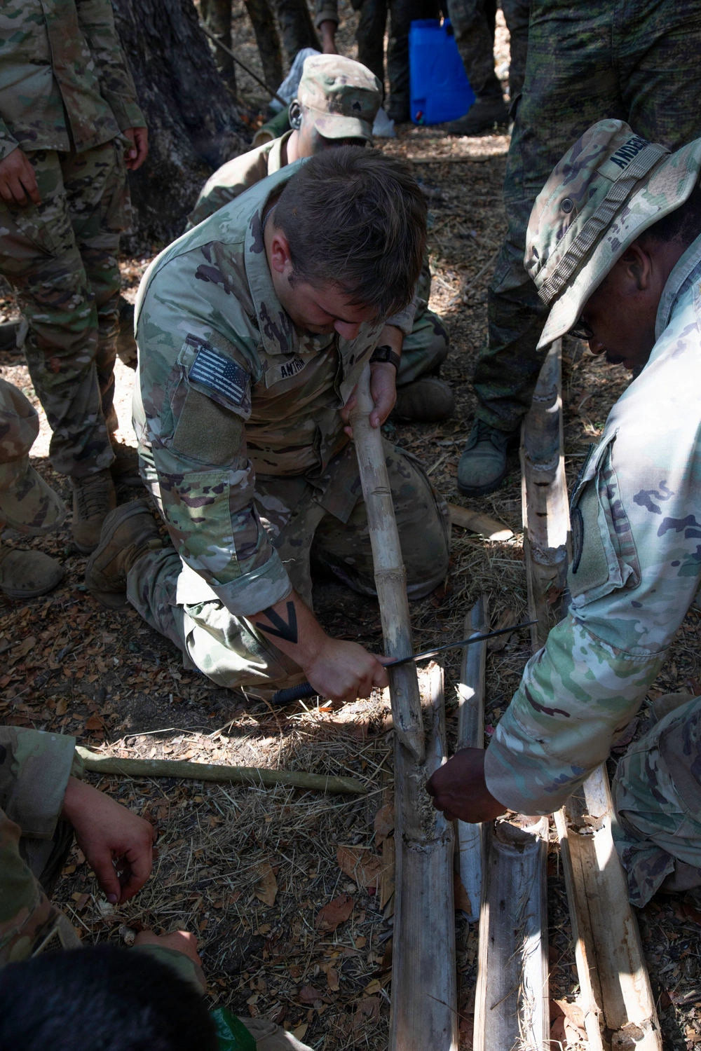 DVIDS - Images - U.S. Soldiers Trade Jungle Warfighting Techniques With ...