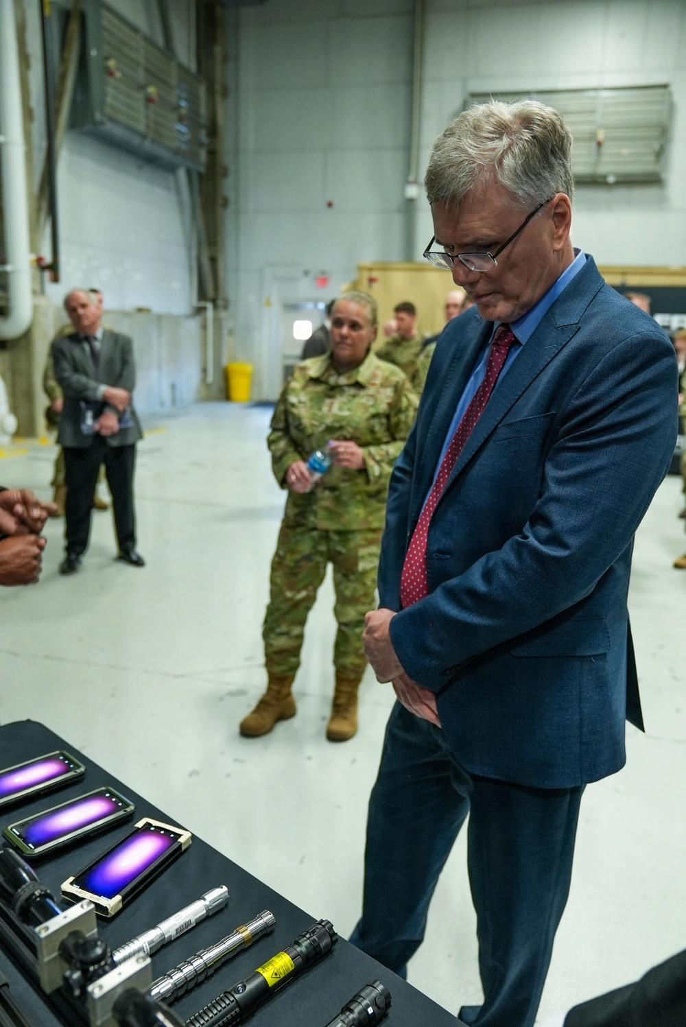 DVIDS - Images - Secretary of the Air Force Visits AFRL [Image 7 of 12]