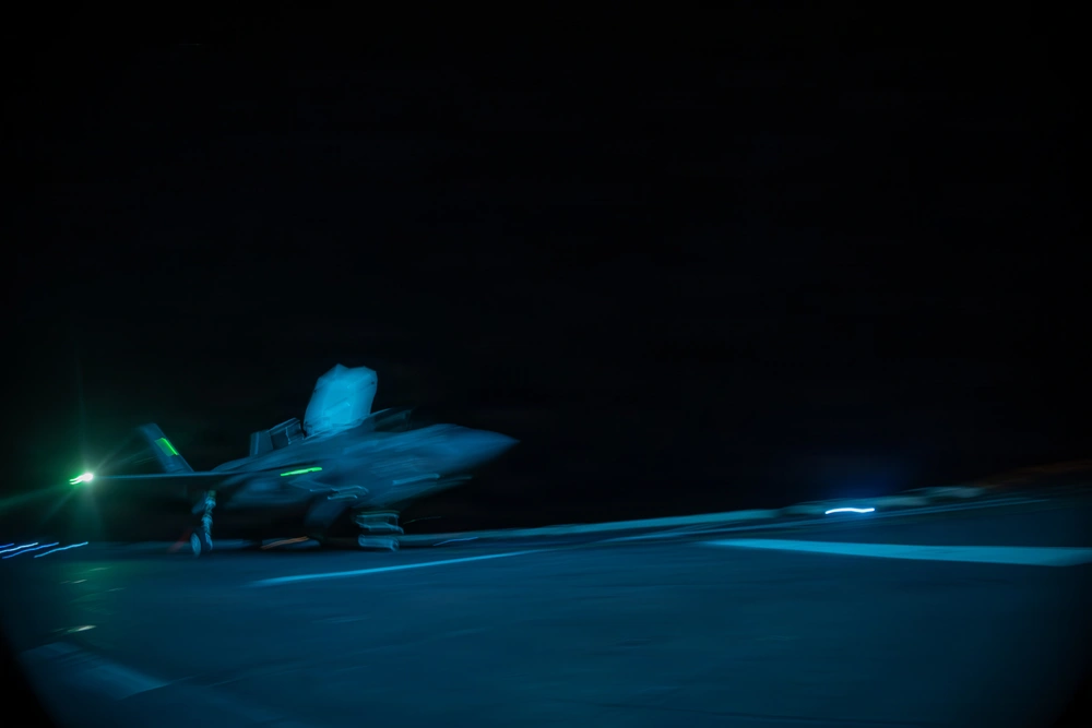 DVIDS - Images - Night Flight Operations [Image 7 of 10]
