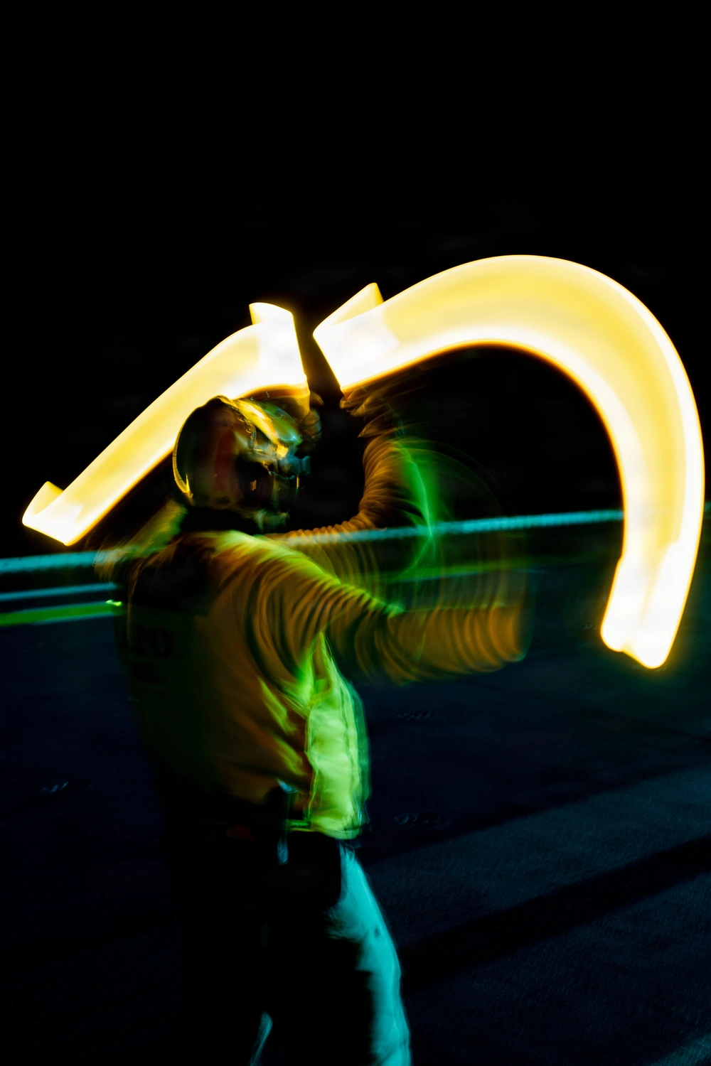 DVIDS - Images - Boxer Conducts Nighttime Flight Operations [Image 3 of 4]