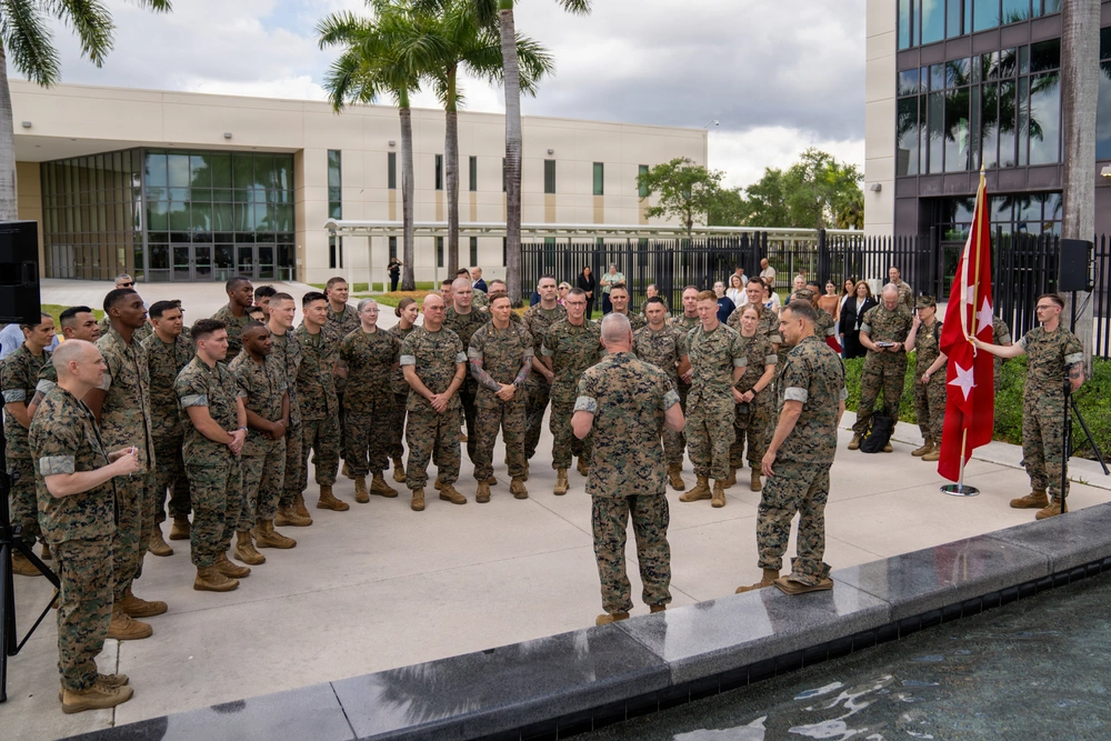 DVIDS - Images - Marine Corps Commandant visits SOUTHCOM leaders ...