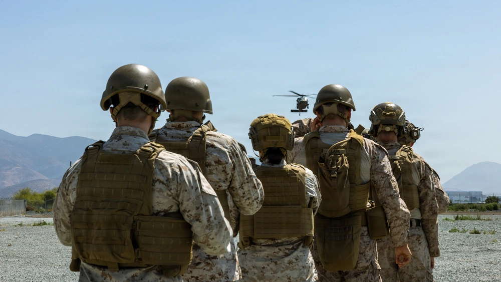 DVIDS - Images - JTF-SB Marines and Soldiers perform air reconnaissance ...