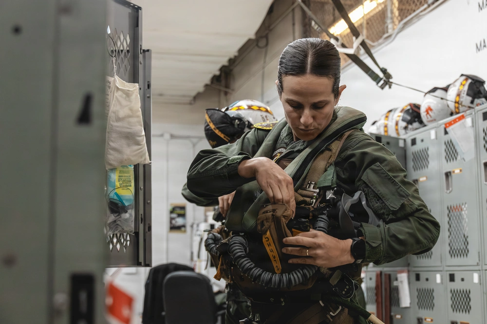 DVIDS - Images - VMFA-323 Rattlers routine training flight [Image 9 of 15]