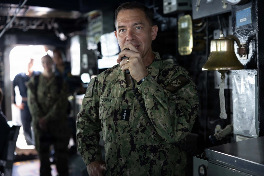 DVIDS - Images - CENTCOM Commander visits USS Milius [Image 6 of 6]