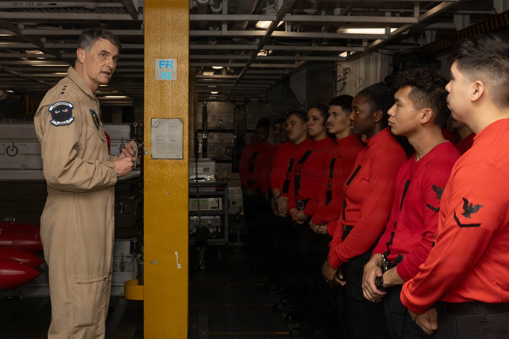 DVIDS - Images - USS George H. W. Bush (CVN 77) Hosts NAVCENT/5th Fleet ...