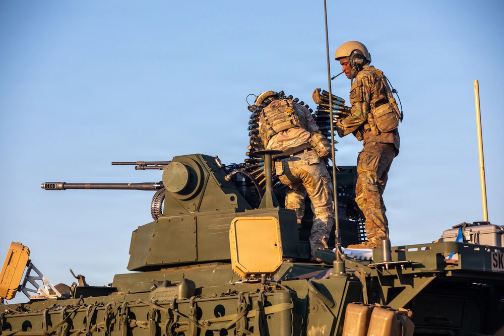 DVIDS - Images - U.S. Army Soldiers conduct live-fire exercise during ...