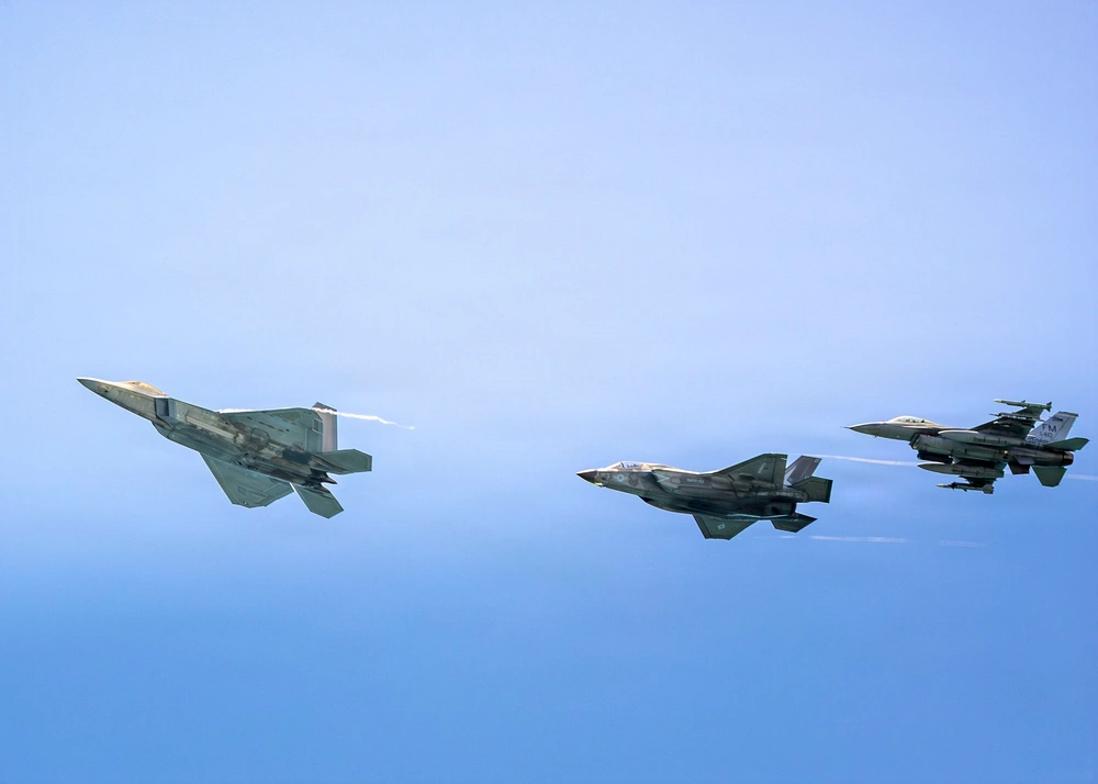 DVIDS - Images - Arsenal of Freedom Formation [Image 14 of 16]