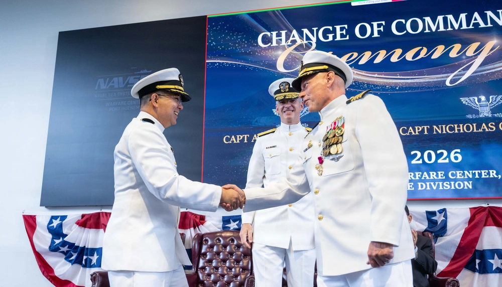 DVIDS - Images - Capt. Nicholas Hoffman Relieves Retiring Commanding ...