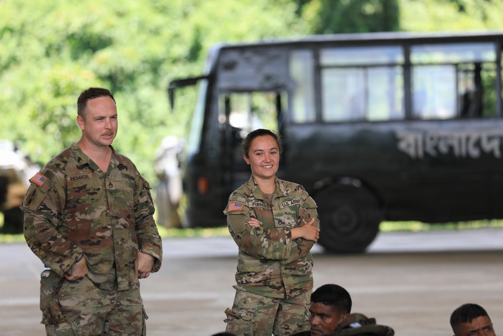 DVIDS - Images - U.S., Bangladesh Soldiers Conduct Bus Raid Class ...