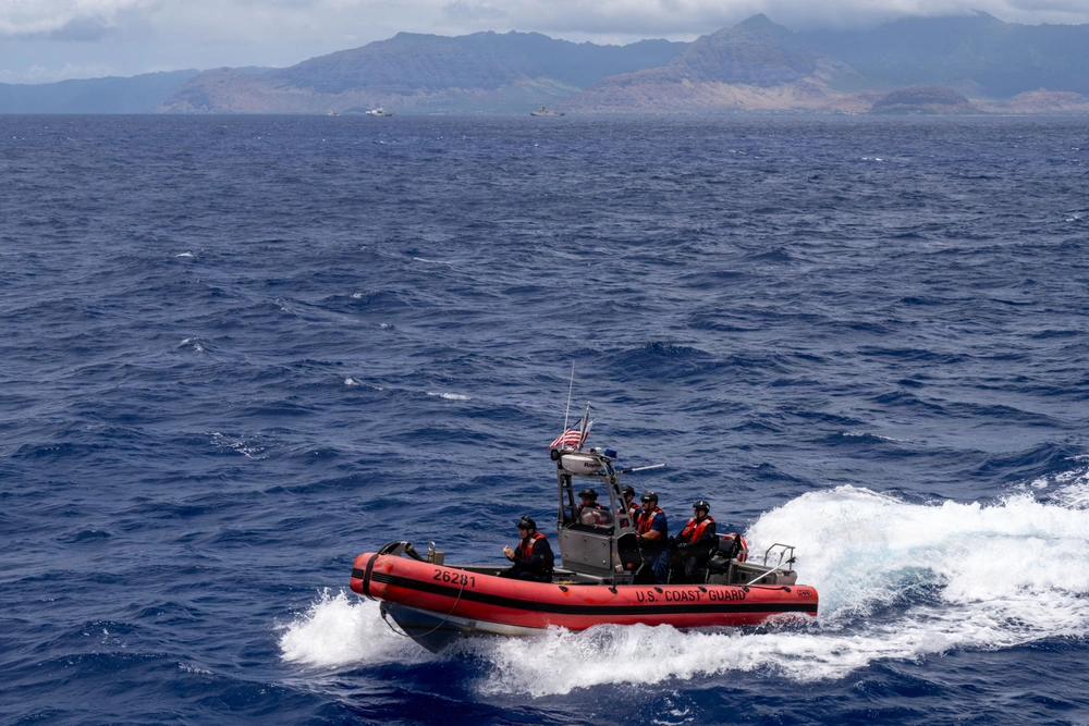 DVIDS - Images - U.S. Coast Guard over-the-horizon small boat returns ...