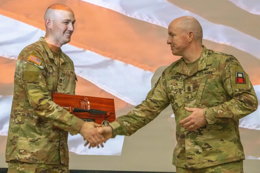 DVIDS - Images - 177th HHC Changes Command [Image 2 of 5]