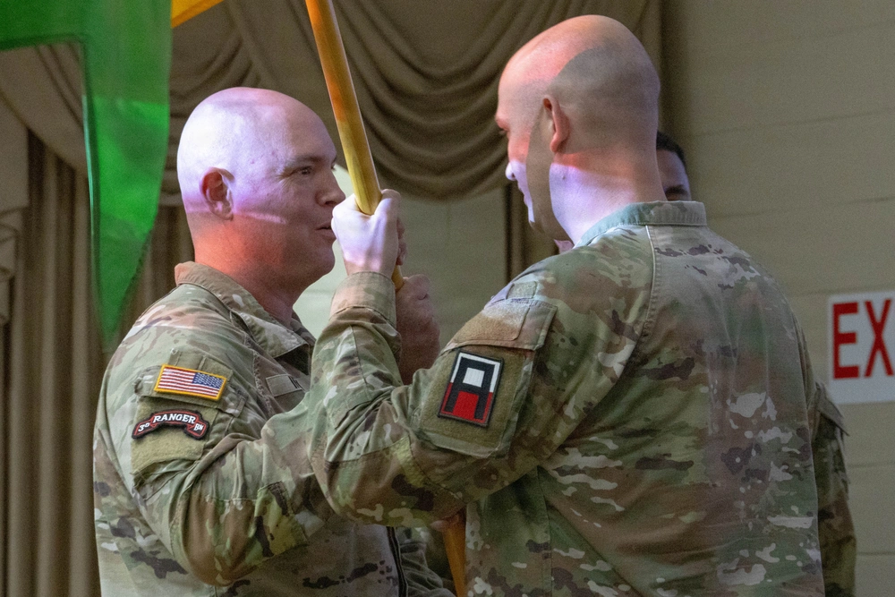 DVIDS - Images - 177th HHC Changes Command [Image 4 of 5]