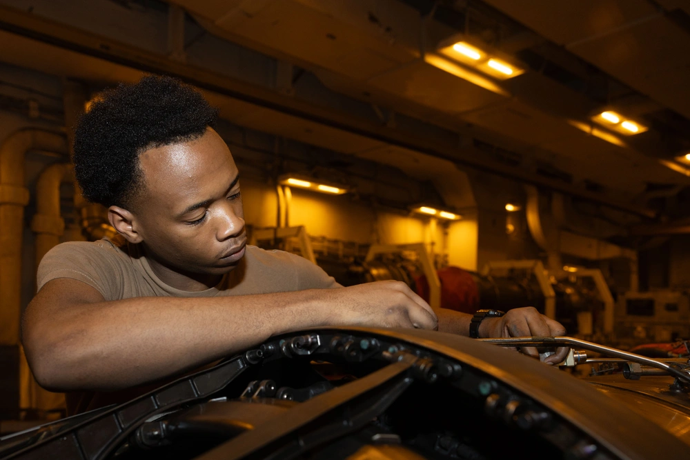 DVIDS - Images - USS George H.W. Bush Conducts Daily Operations [Image ...