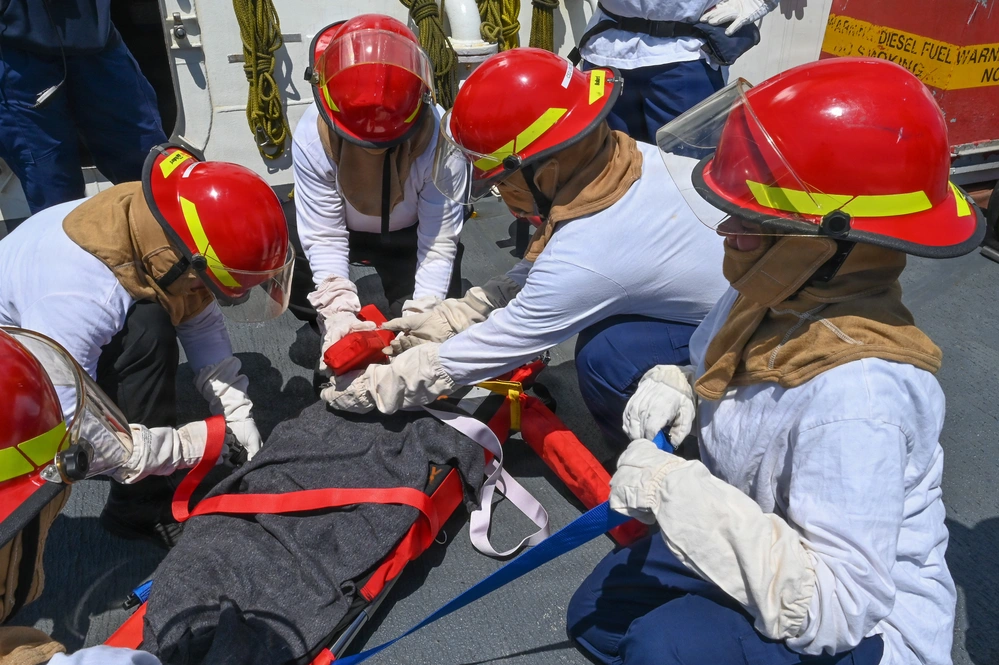 DVIDS - Images - USCGC Bertholf Conducts Man-overboard Procedure ...
