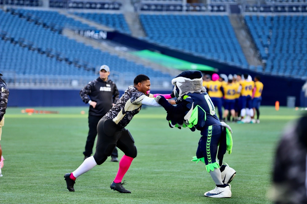 DVIDS - Images - 2026 Army vs Navy Flag Football Game [Image 2 of 11]