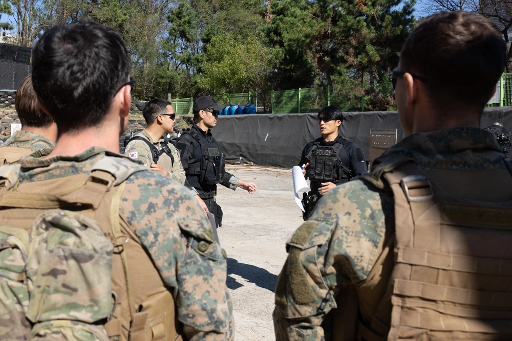 DVIDS - Images - U.S. Reconnaissance Marines Conduct Jujitsu and Live ...