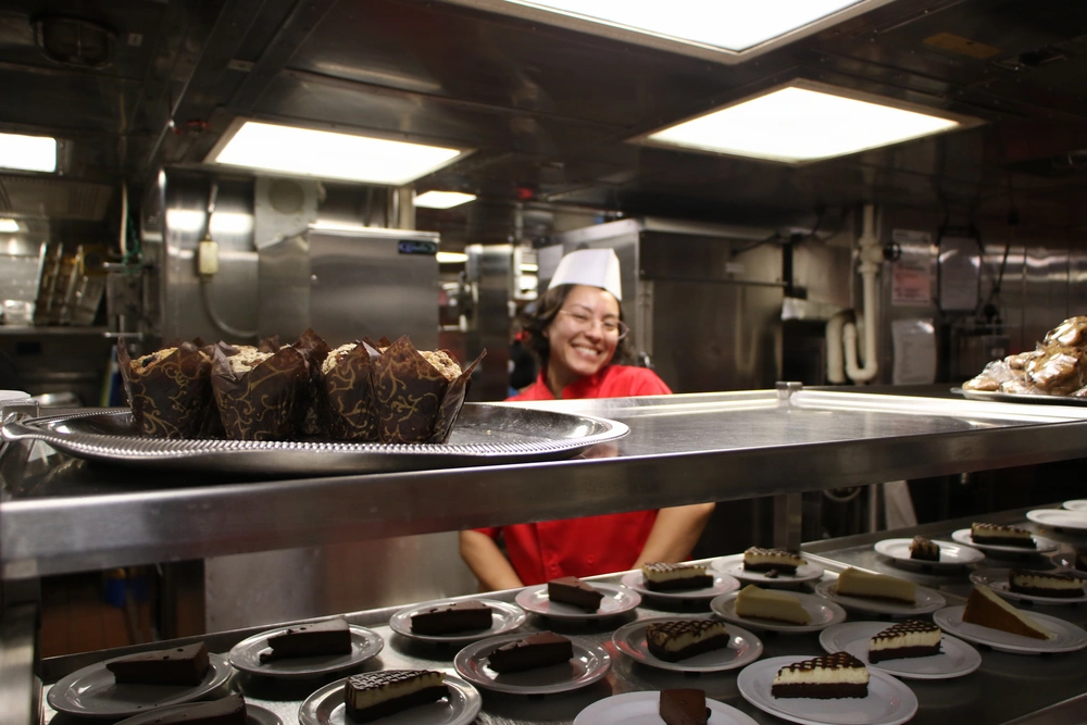 DVIDS - Images - GALLEY OPENING ON USS RUSSELL [Image 9 of 9]