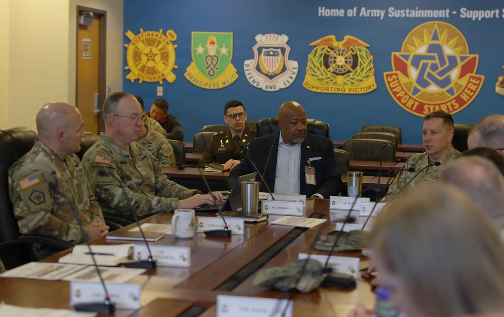 DVIDS - Images - Former CASCOM CG mentors current leadership [Image 2 of 2]